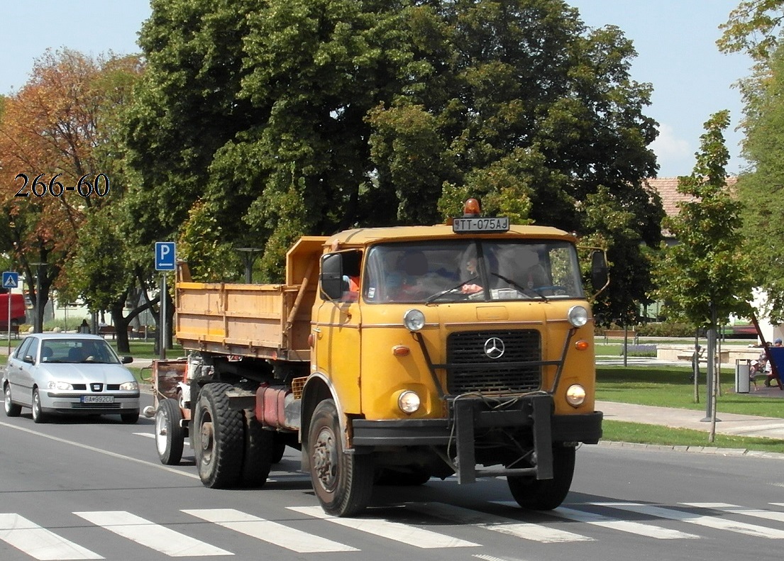 Словакия, № TT-075AJ — Škoda 706 MTSP 25