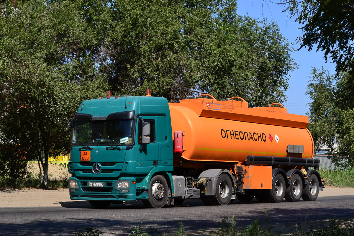 Краснодарский край, № Р 234 ЕА 123 — Mercedes-Benz Actros ('2009)