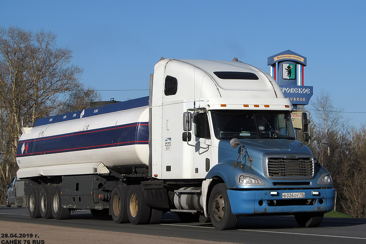 Мордовия, № В 026 ОУ 13 — Freightliner Columbia