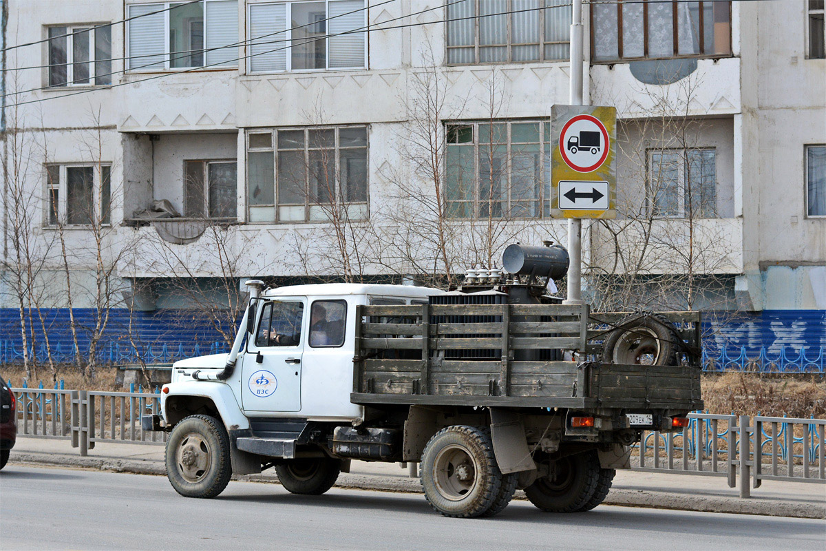 Саха (Якутия), № Р 209 ЕК 14 — ГАЗ-33086 «Земляк»