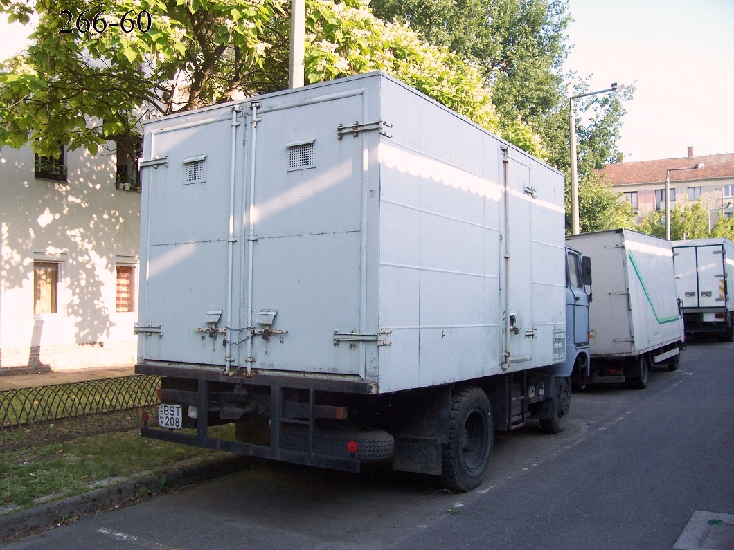 Венгрия, № BST-208 — IFA W50L (общая модель)