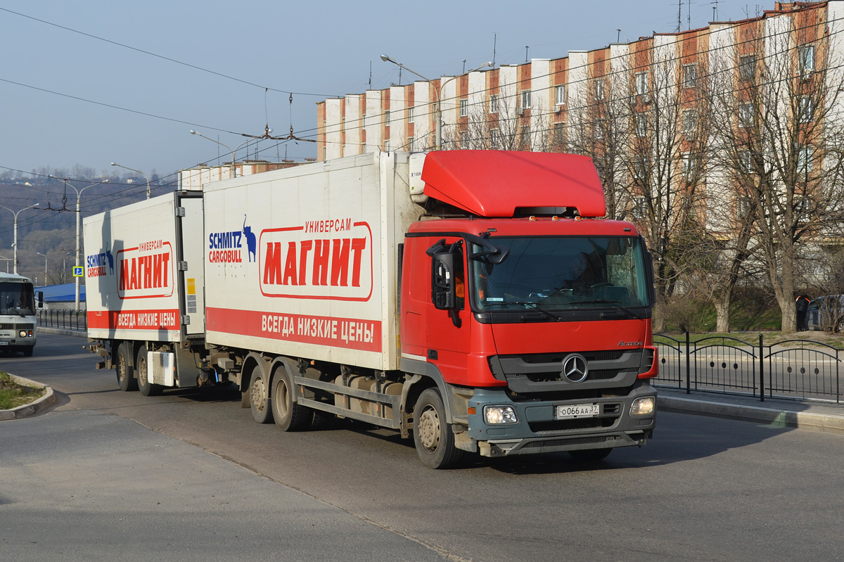 Тульская область, № О 066 АА 37 — Mercedes-Benz Actros ('2009) 2536