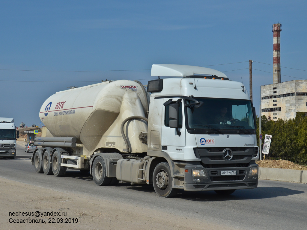 Краснодарский край, № У 011 УО 123 — Mercedes-Benz Actros ('2009) 1844