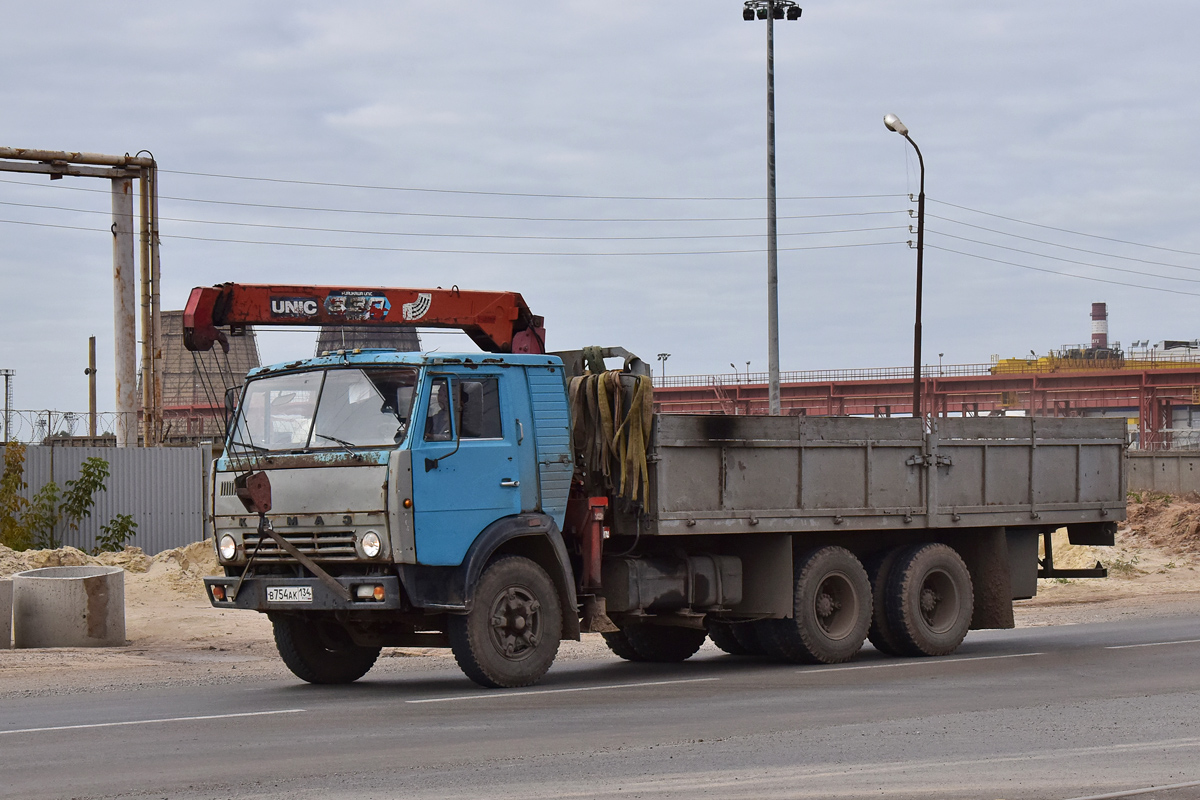 Волгоградская область, № В 754 АК 134 — КамАЗ-53212