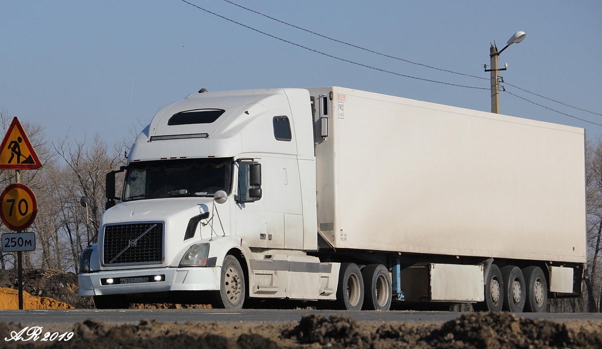 Волгоградская область, № А 992 ОХ 34 — Volvo VNL670