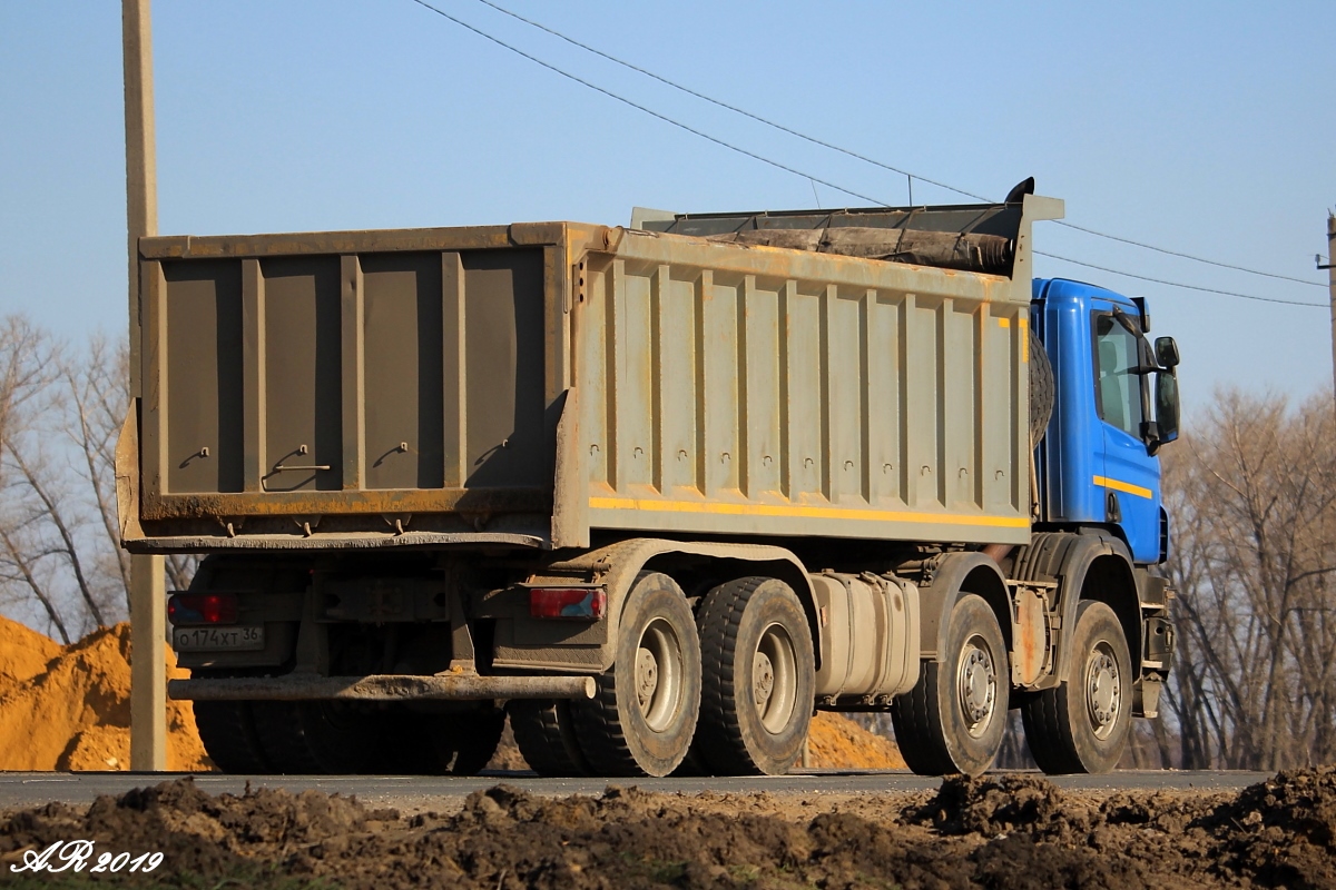 Воронежская область, № О 174 ХТ 36 — Scania ('2011) P400