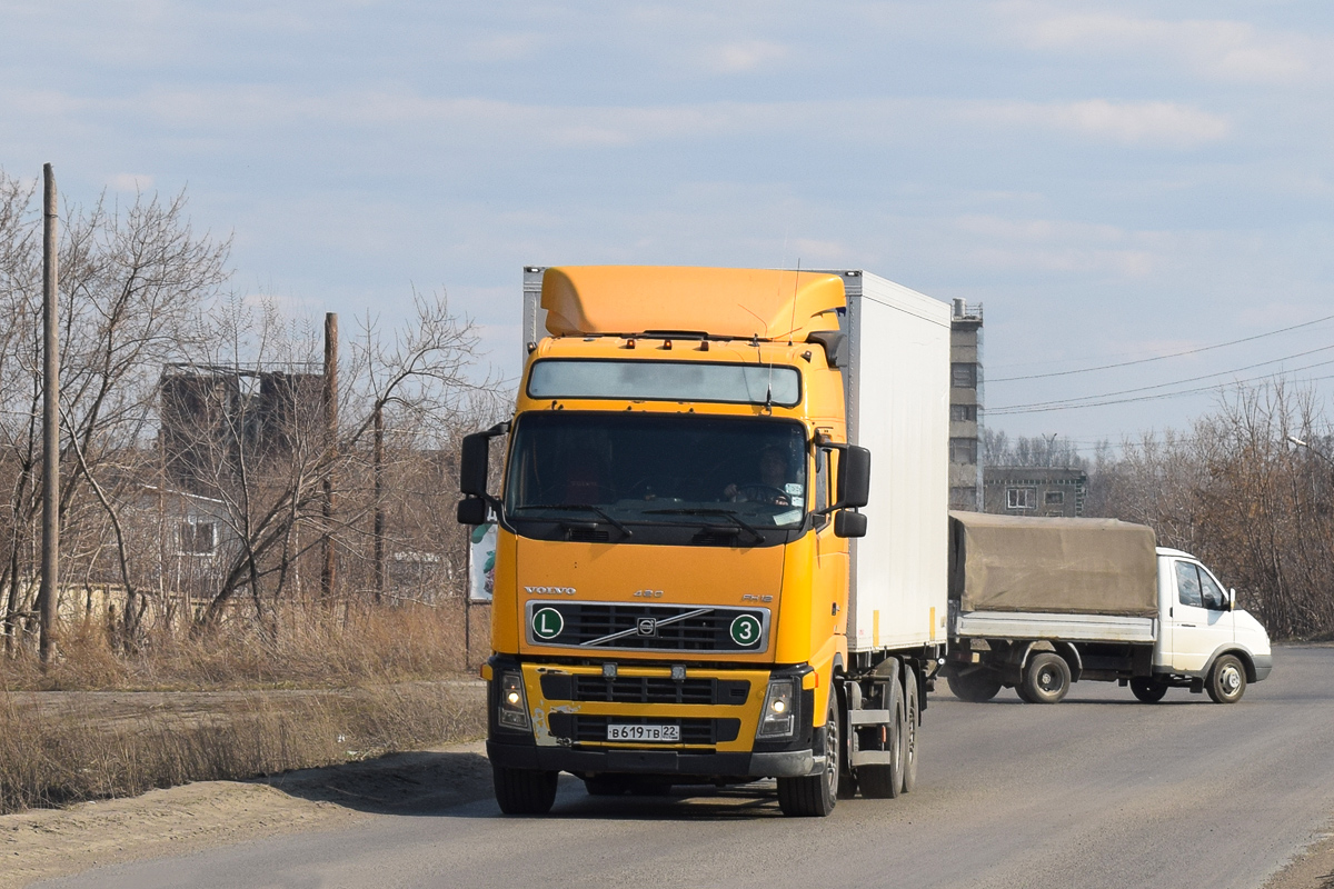 Алтайский край, № В 619 ТВ 22 — Volvo ('2002) FH12.420