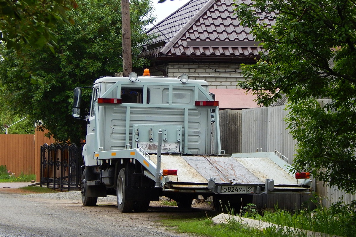 Белгородская область, № О 824 УН 31 — ЗИЛ-5301БО "Бычок"