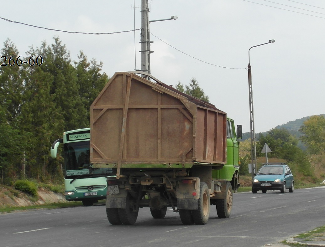 Венгрия, № BHT-327 — IFA W50LA/K, LA/Z