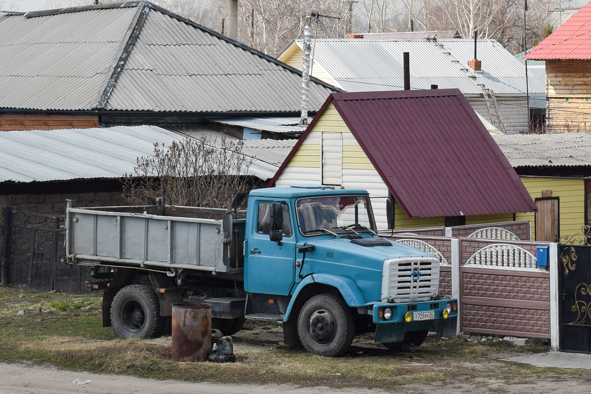 Алтайский край, № Т 725 РР 54 — ЗИЛ-4421