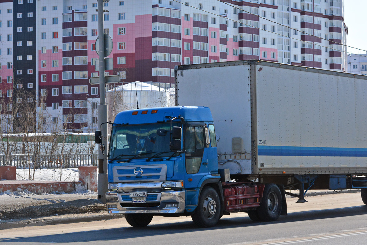 Амурская область, № В 525 СУ 28 — Hino Profia