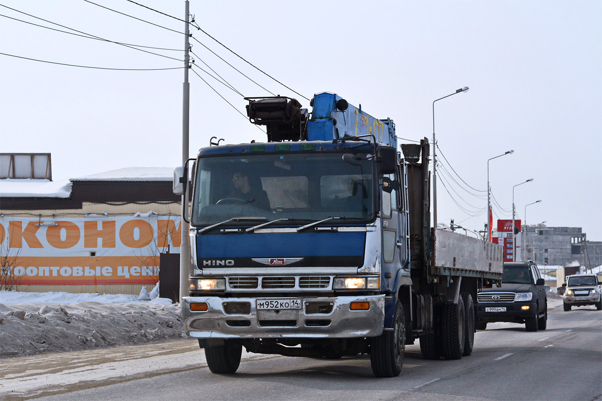 Саха (Якутия), № М 952 КО 14 — Hino FR