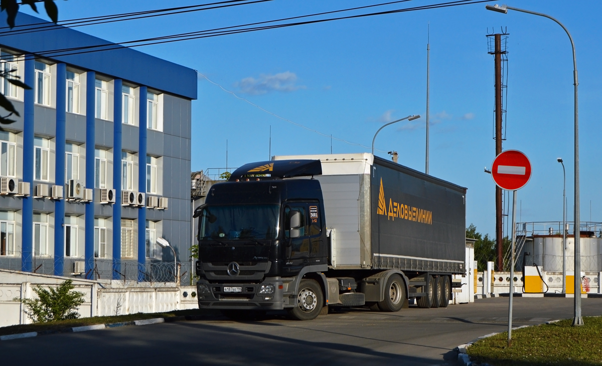 Нижегородская область, № А 187 ВЕ 198 — Mercedes-Benz Actros ('2009) 1844