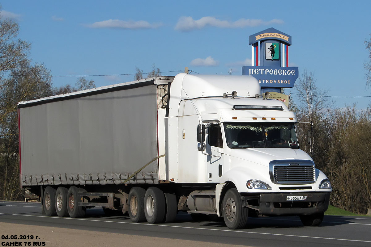 Архангельская область, № М 565 КР 29 — Freightliner Columbia