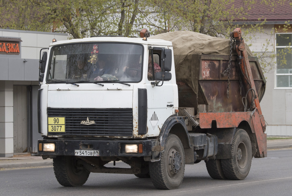 Тверская область, № У 541 ОВ 69 — МАЗ-555102