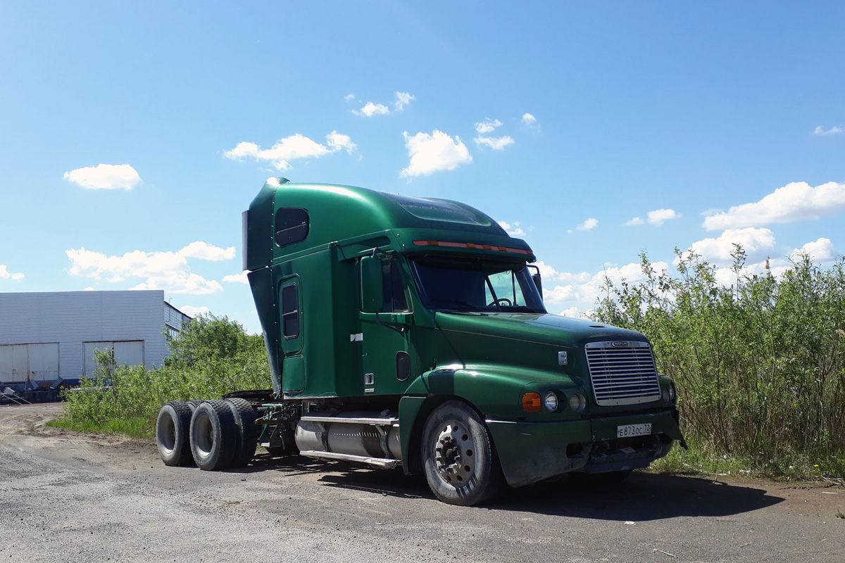 Тюменская область, № Е 873 ОС 72 — Freightliner Century Class