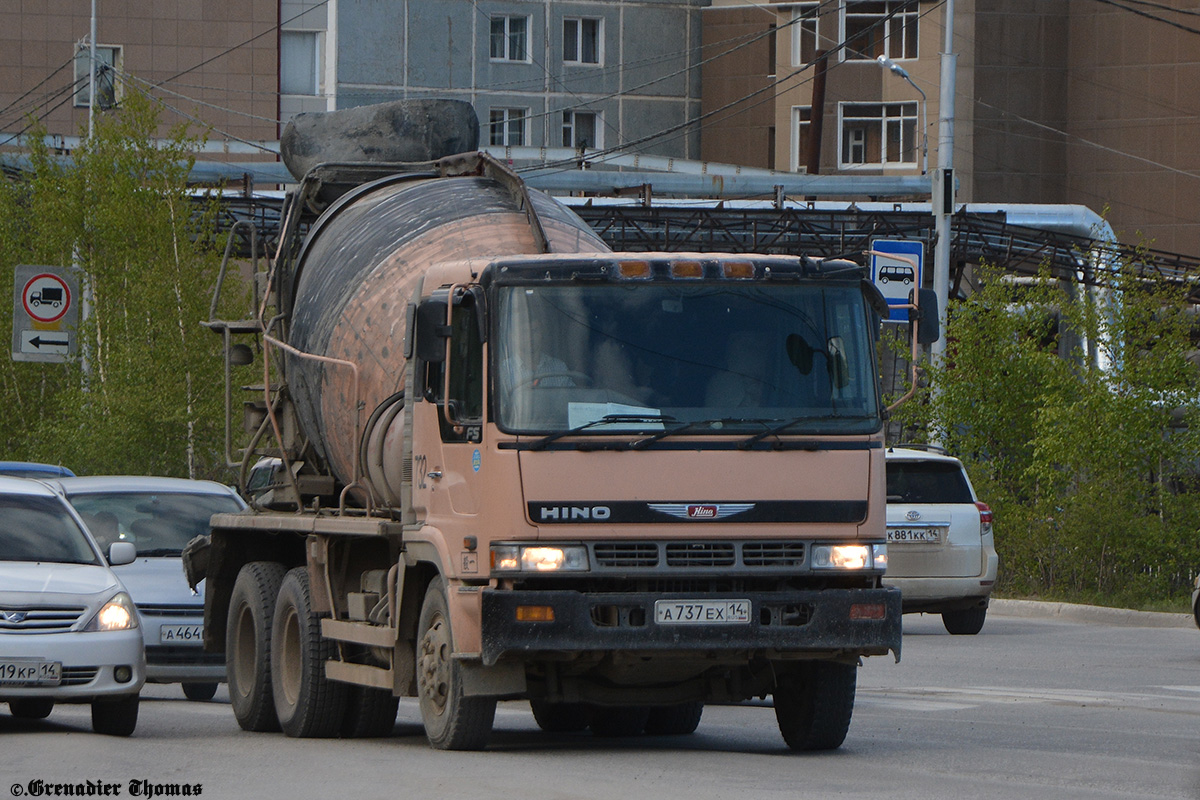 Саха (Якутия), № А 737 ЕХ 14 — Hino FS