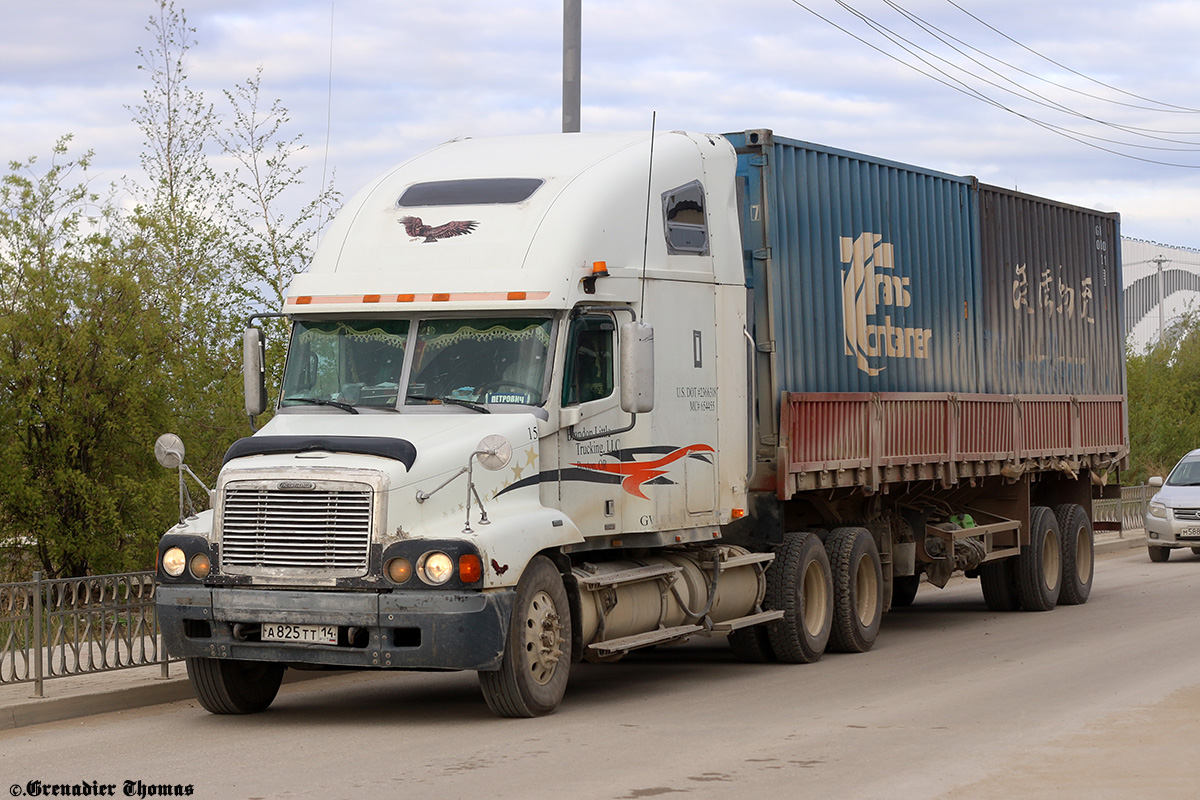 Саха (Якутия), № А 825 ТТ 14 — Freightliner Century Class