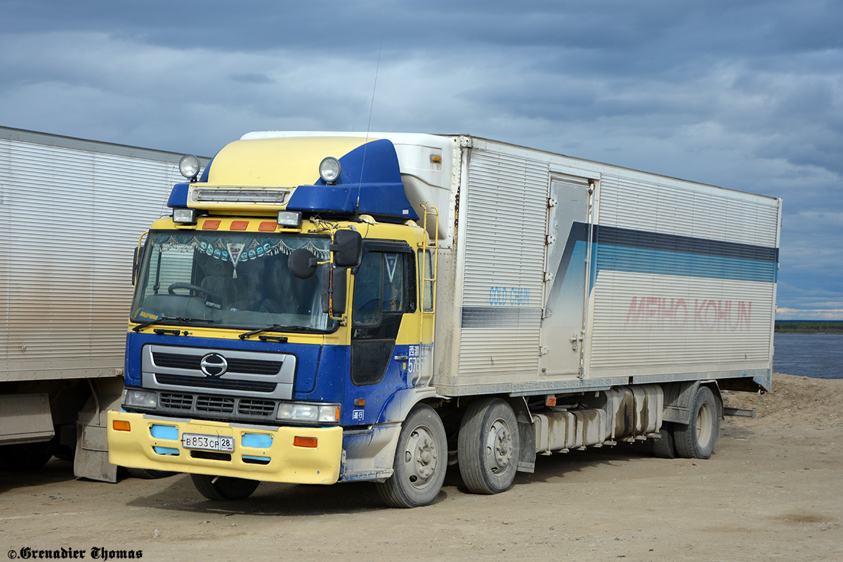 Амурская область, № В 853 СР 28 — Hino FN