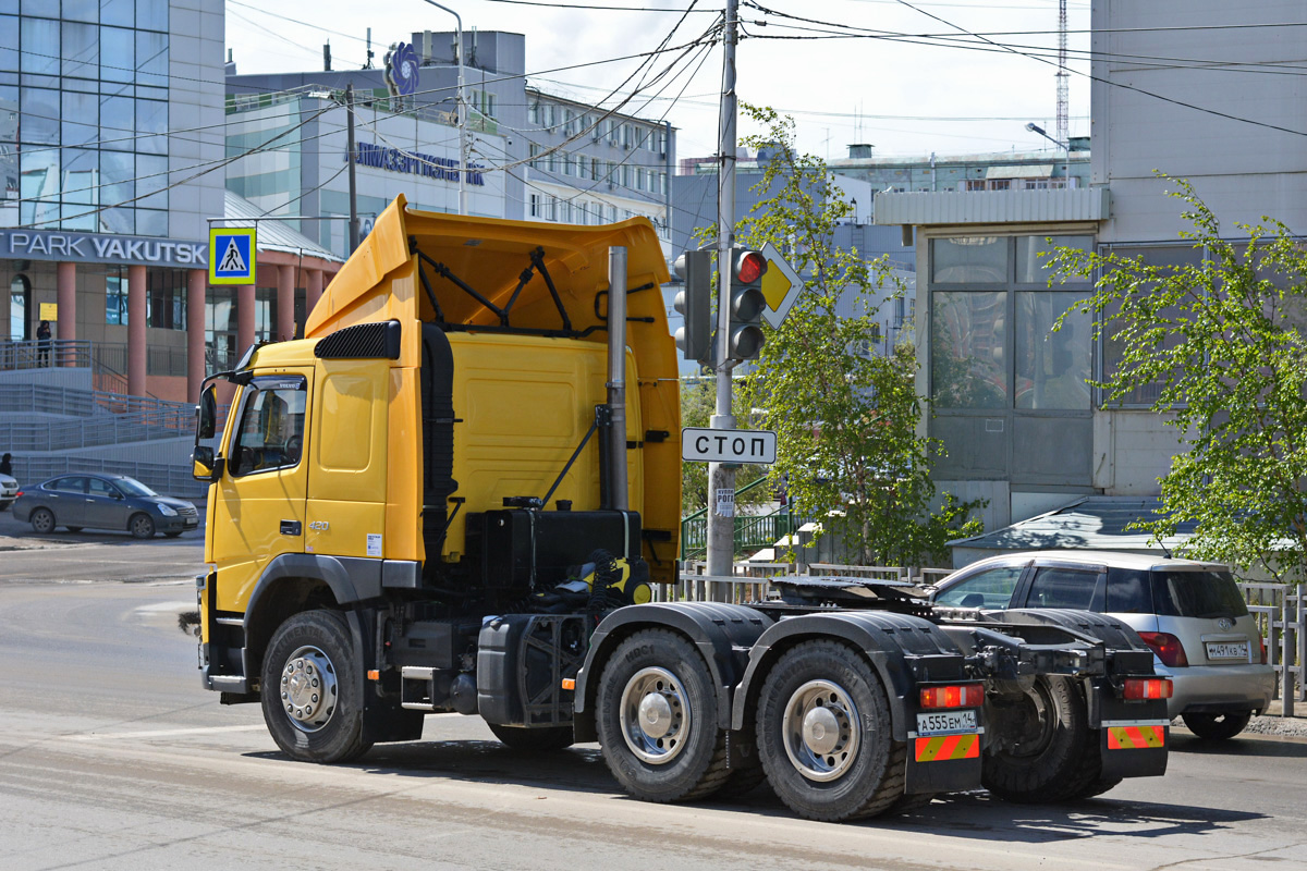 Саха (Якутия), № А 555 ЕМ 14 — Volvo ('2013) FM.420