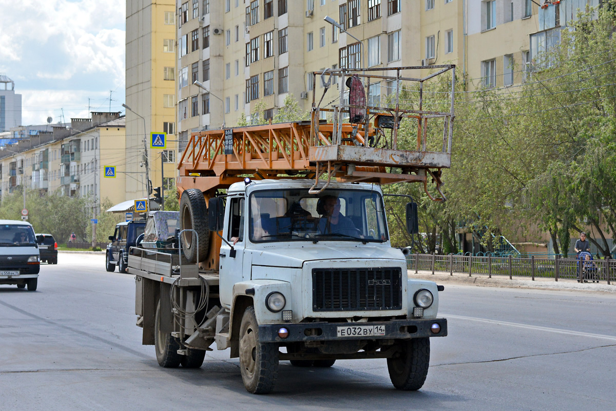 Саха (Якутия), № Е 032 ВУ 14 — ГАЗ-3307