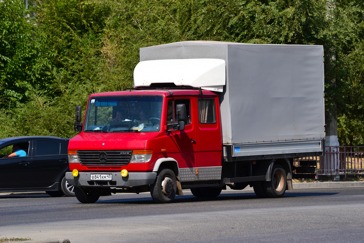 Кировская область, № В 841 КМ 43 — Mercedes-Benz Vario (общ.м)