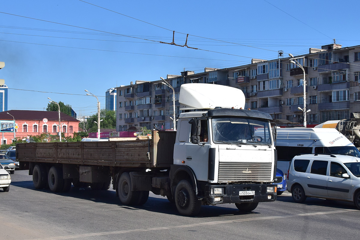 Астраханская область, № О 533 ЕН 30 — МАЗ-543203