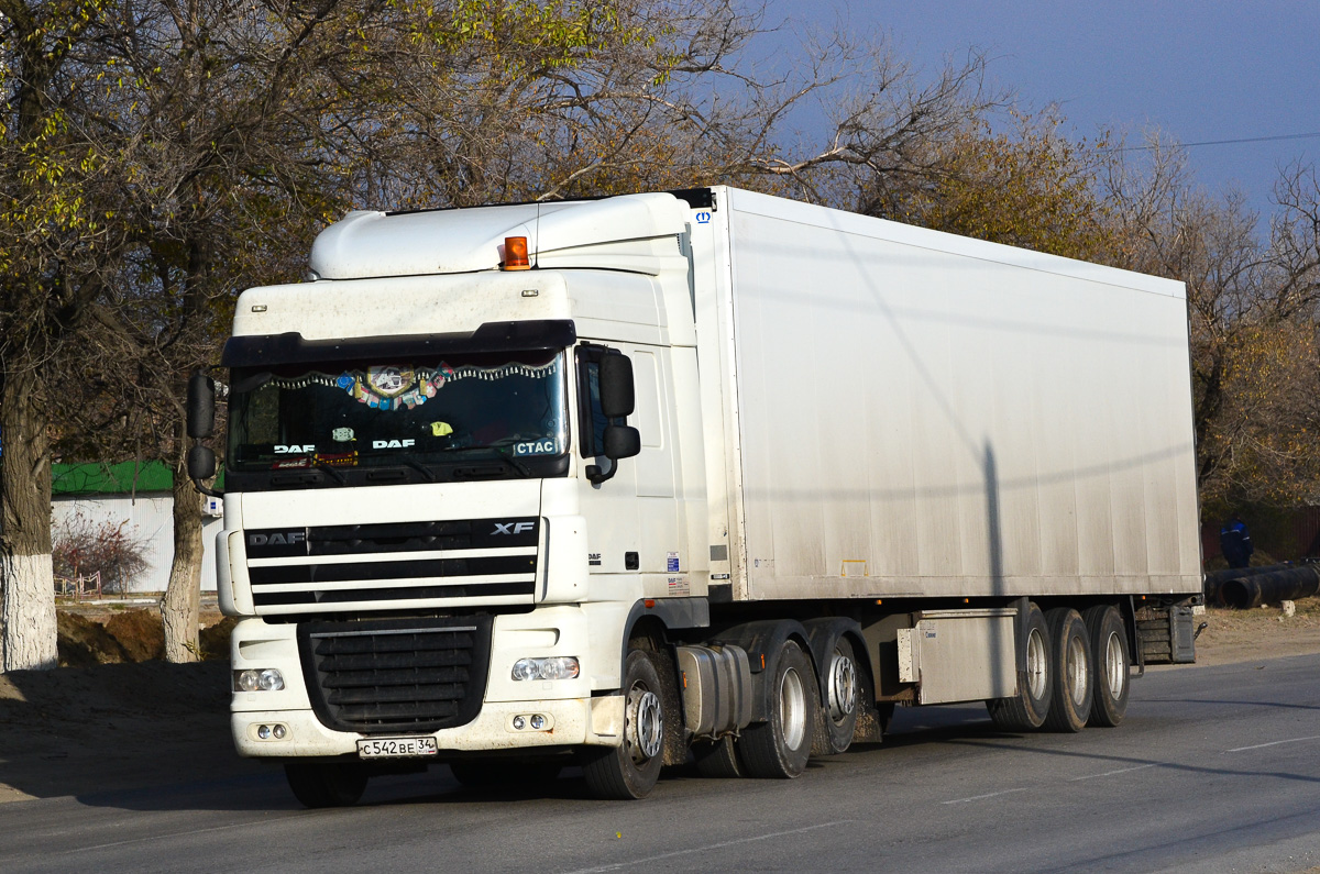 Волгоградская область, № С 542 ВЕ 34 — DAF XF105 FTR