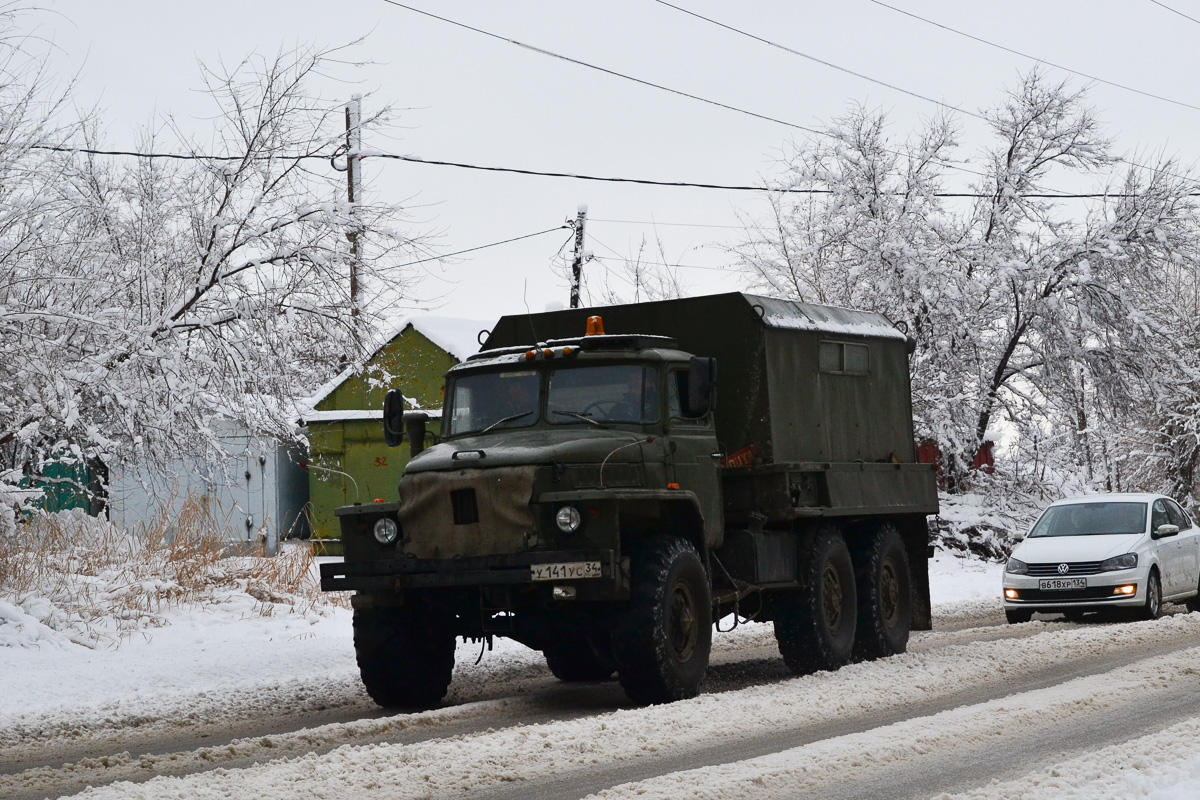 Волгоградская область, № 716 — Урал-375Д