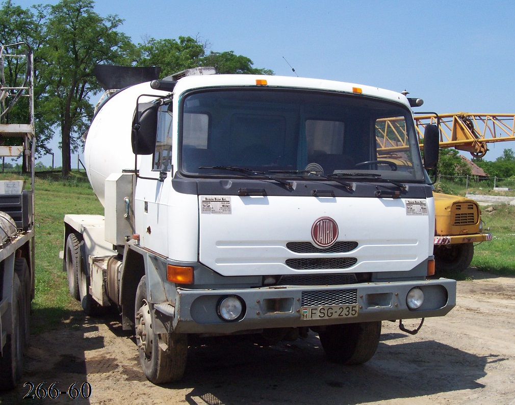 Венгрия, № FSG-235 — Tatra 815 P14