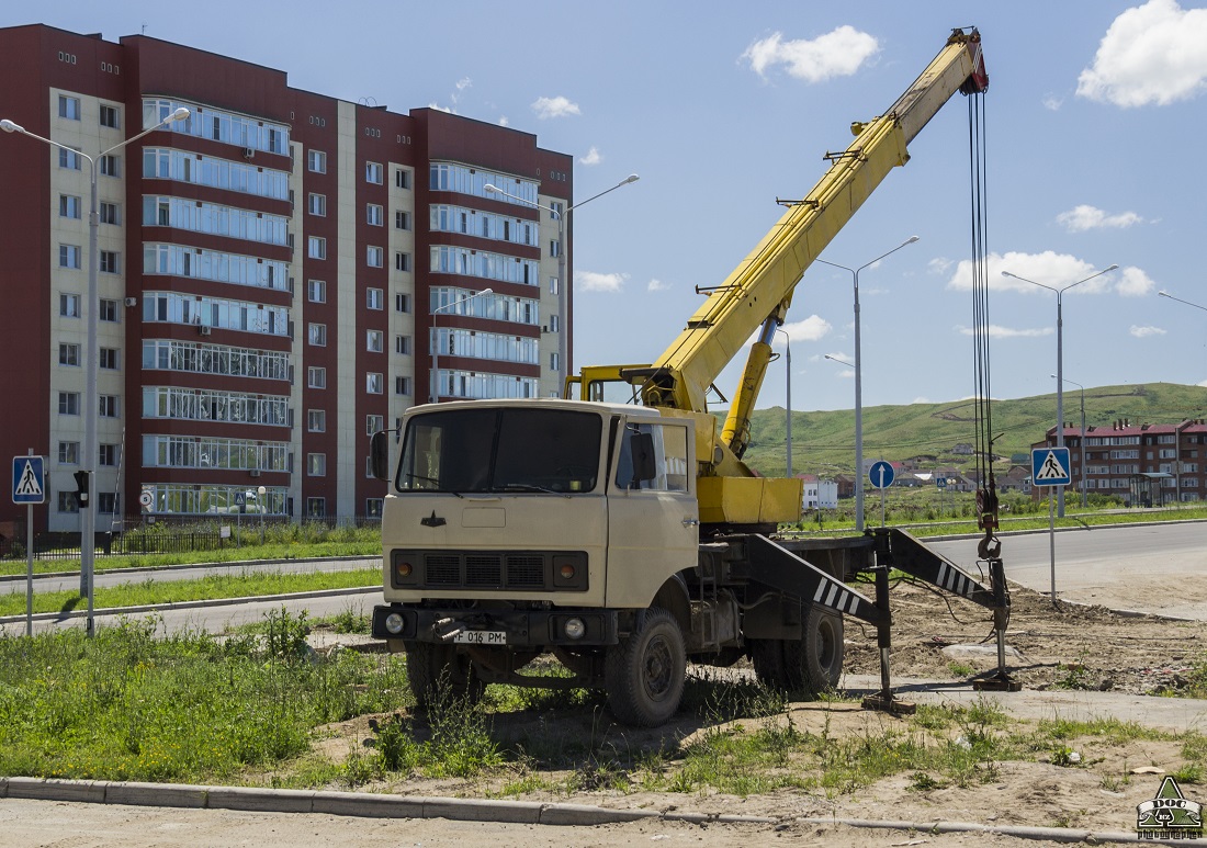 Восточно-Казахстанская область, № F 016 PM — МАЗ-5337 (общая модель)