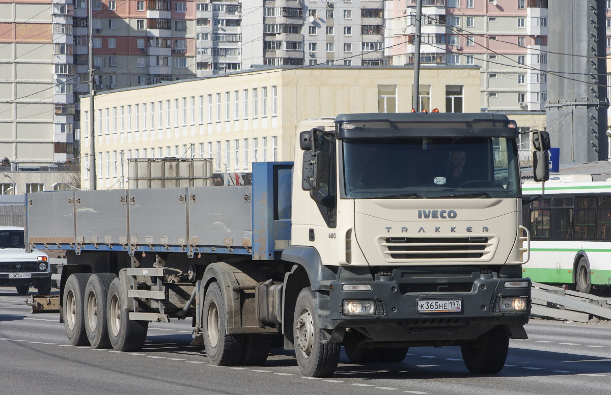 Москва, № К 365 НЕ 197 — IVECO Trakker ('2004)