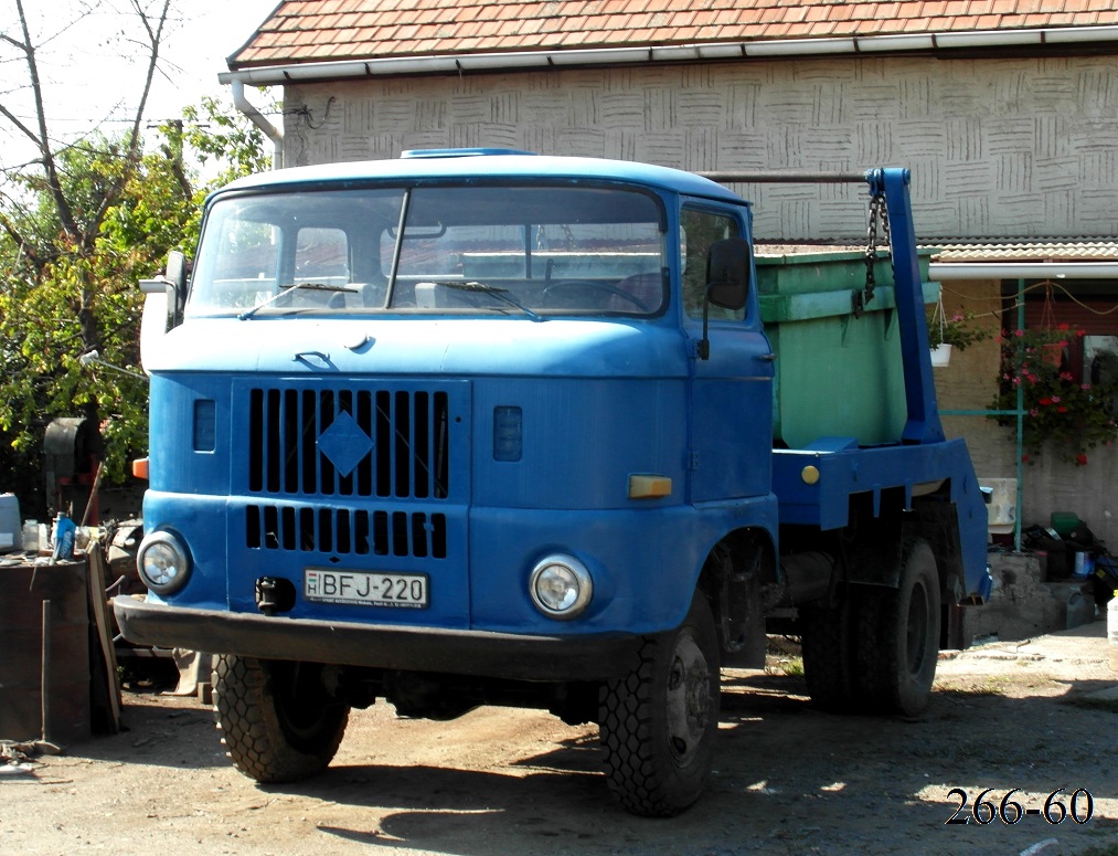 Венгрия, № BFJ-220 — IFA W50LA/K, LA/Z