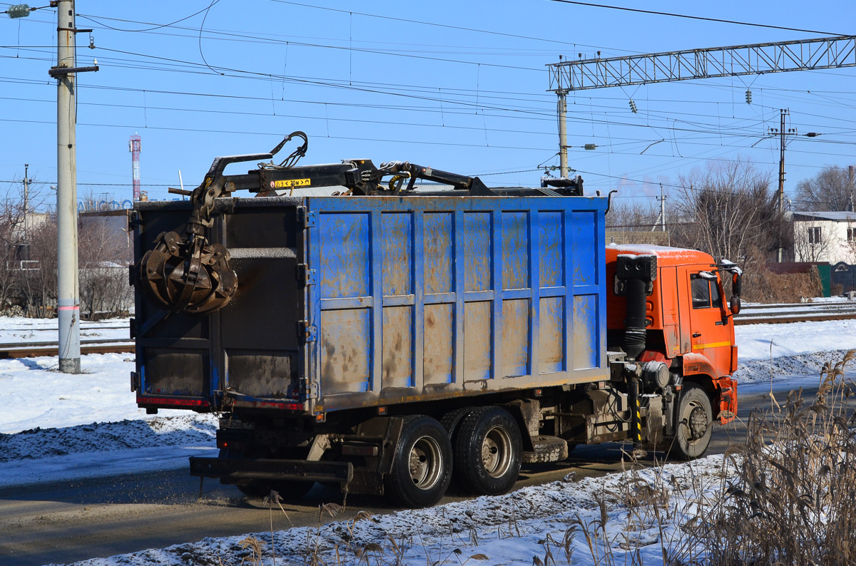 Волгоградская область, № В 930 ХВ 134 — КамАЗ-65115-L4