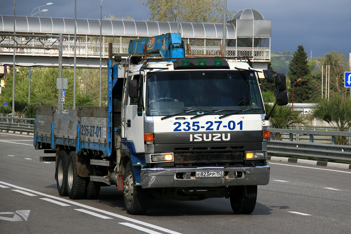 Краснодарский край, № Е 823 РР 152 — Isuzu V340