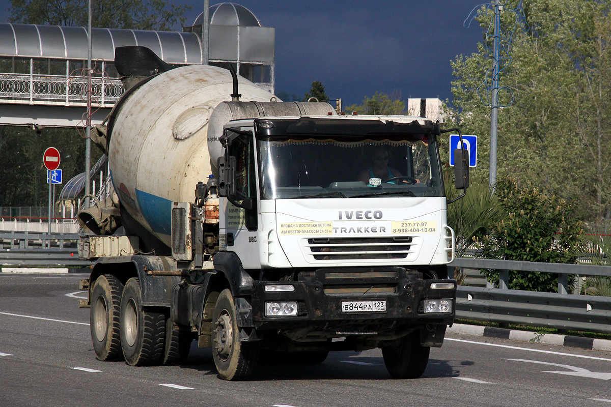 Краснодарский край, № В 844 РА 123 — IVECO Trakker ('2004)