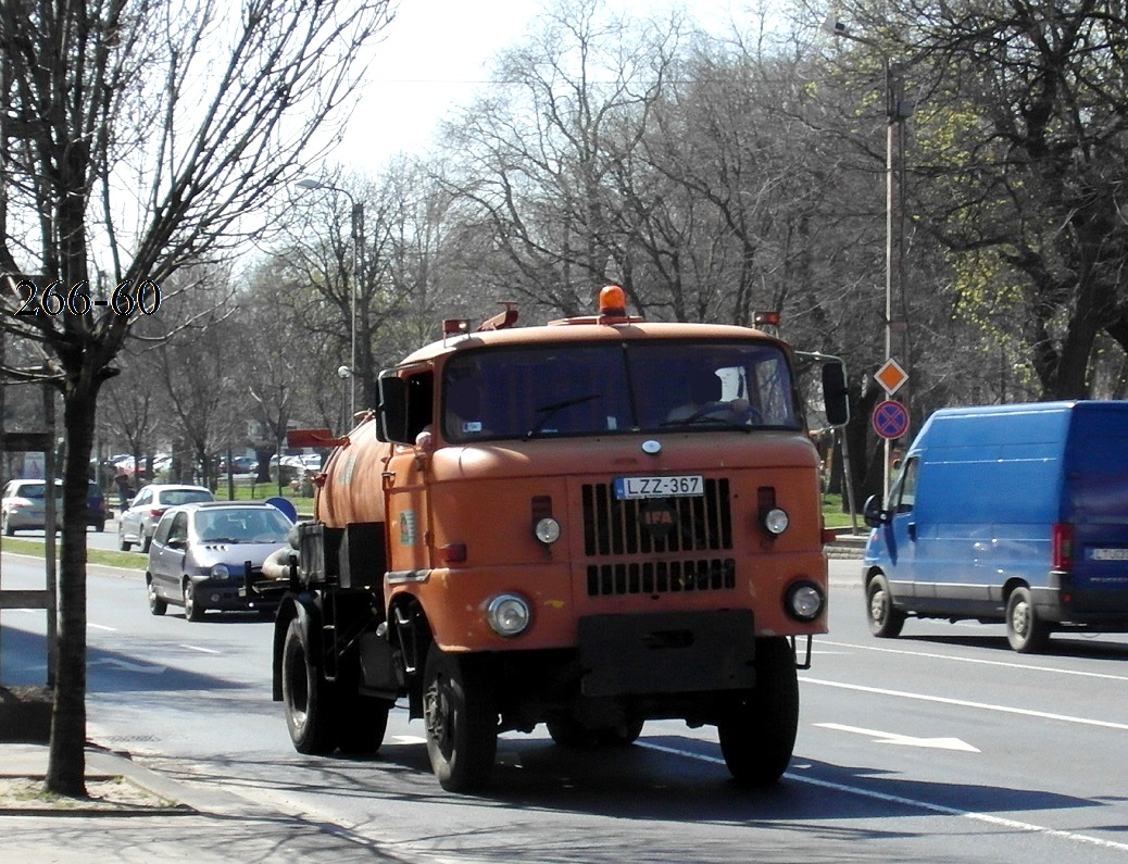 Венгрия, № LZZ-367 — IFA W50LA/F