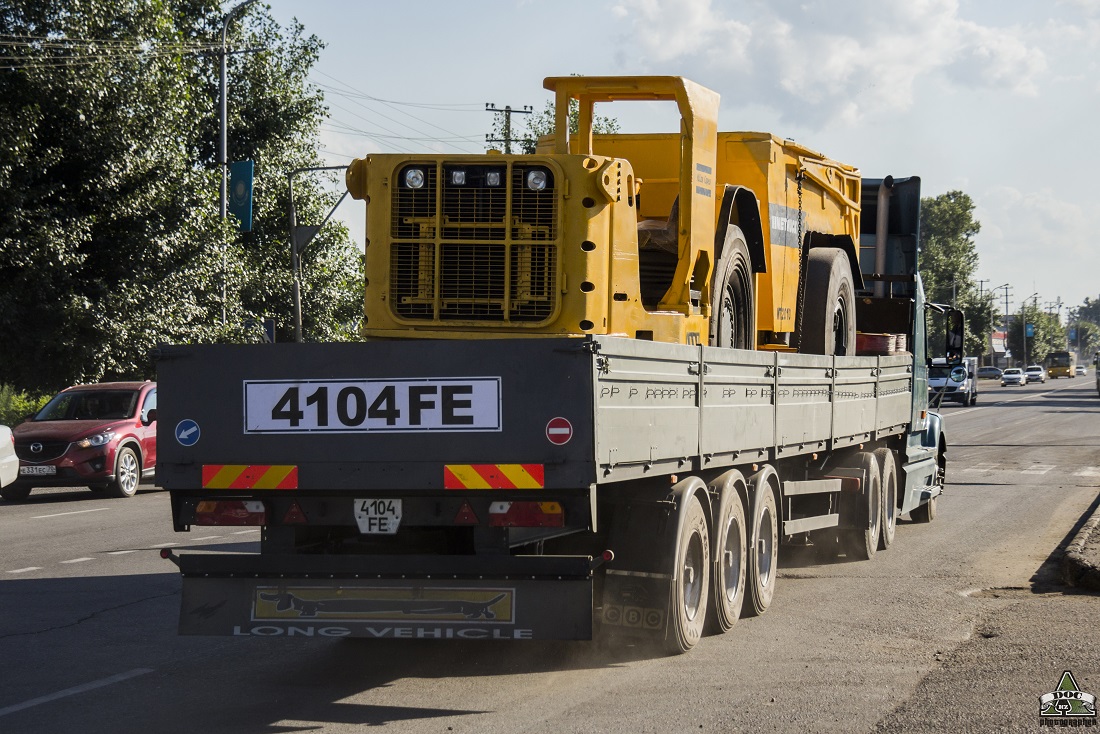 Восточно-Казахстанская область, № 172 CA 16 — Volvo VNL610