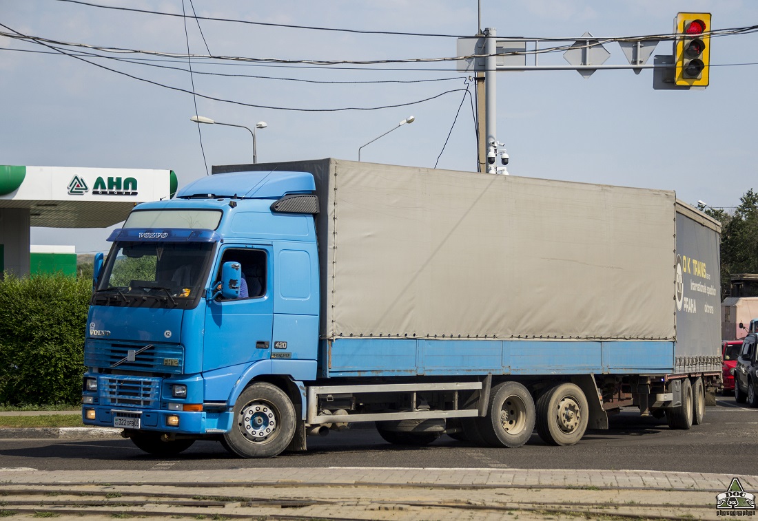 Алматинская область, № 322 OFB 05 — Volvo ('1993) FH12.420