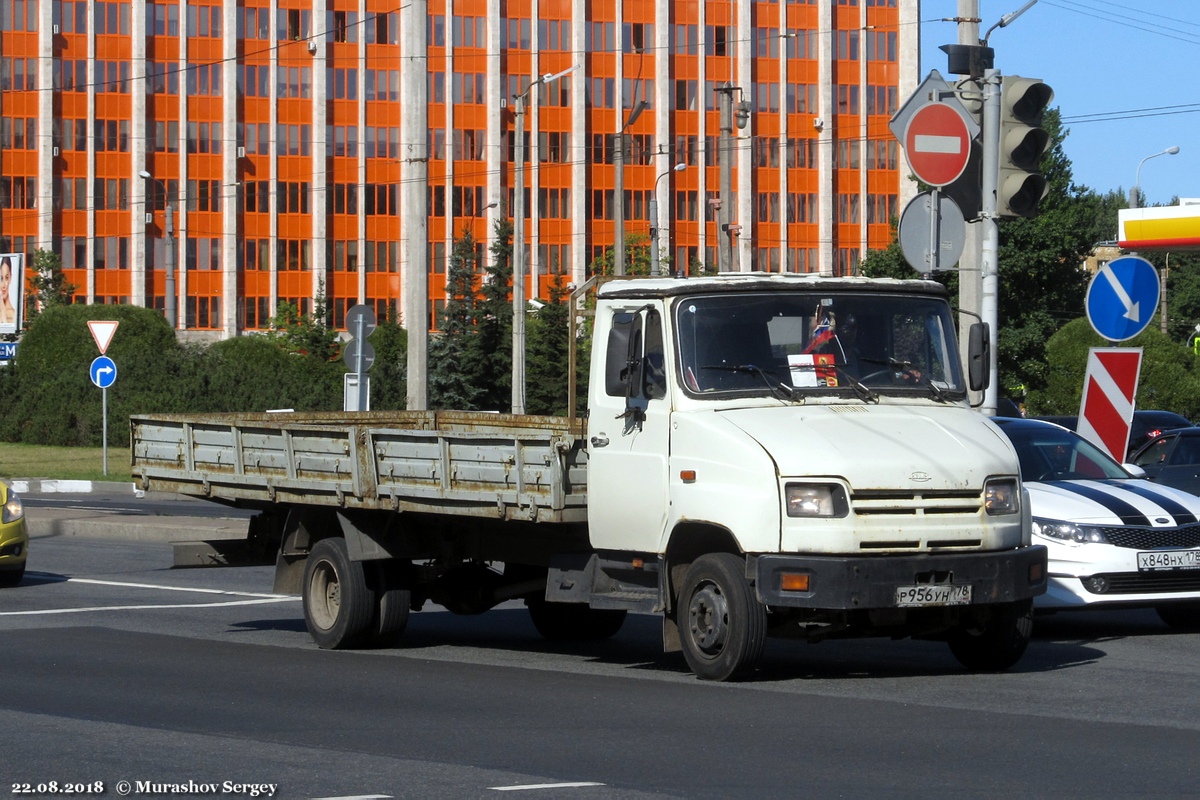 Санкт-Петербург, № Р 956 УН 178 — ЗИЛ-5301БО "Бычок"