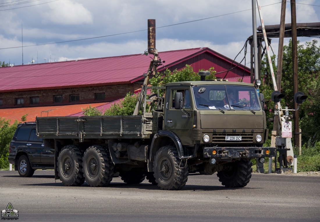 Восточно-Казахстанская область, № F 228 DC — КамАЗ-43105