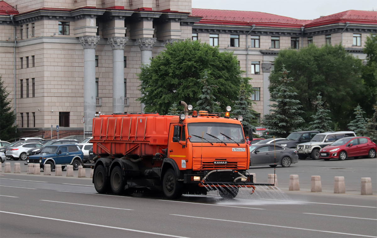 Красноярский край, № Е 704 НН 24 — КамАЗ-53215 [532150]