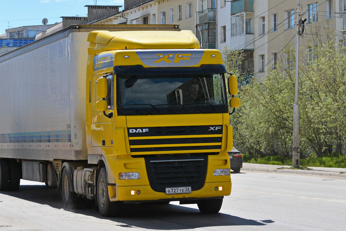 Амурская область, № В 727 ТЕ 28 — DAF XF105 FT