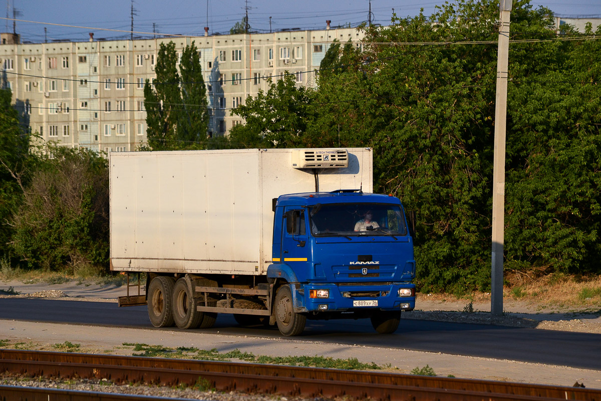 Волгоградская область, № С 889 ХУ 34 — КамАЗ-65117-N3