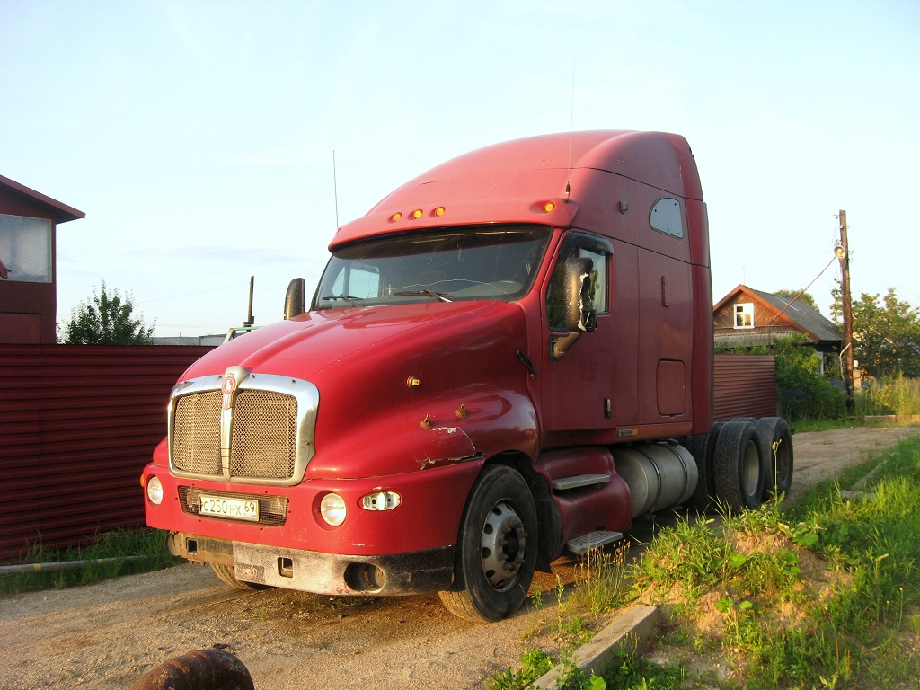 Тверская область, № С 250 НХ 69 — Kenworth T2000