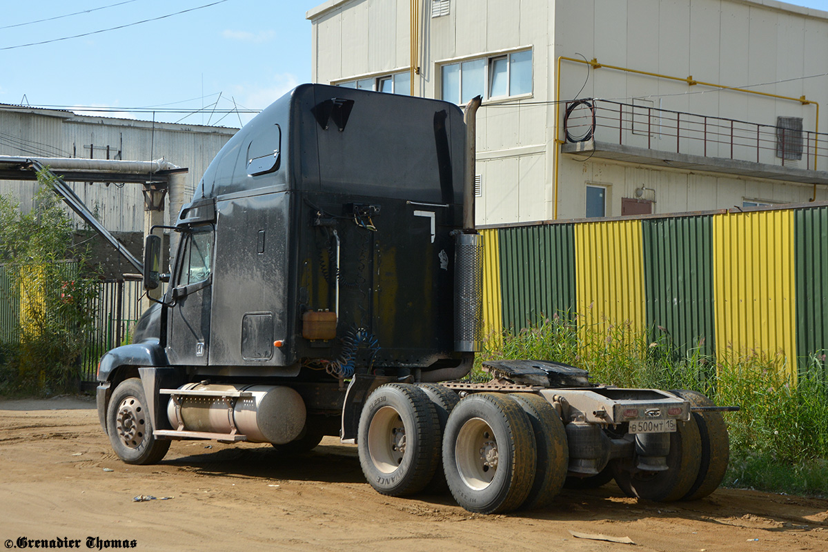 Северная Осетия, № В 500 МТ 15 — Freightliner Century Class