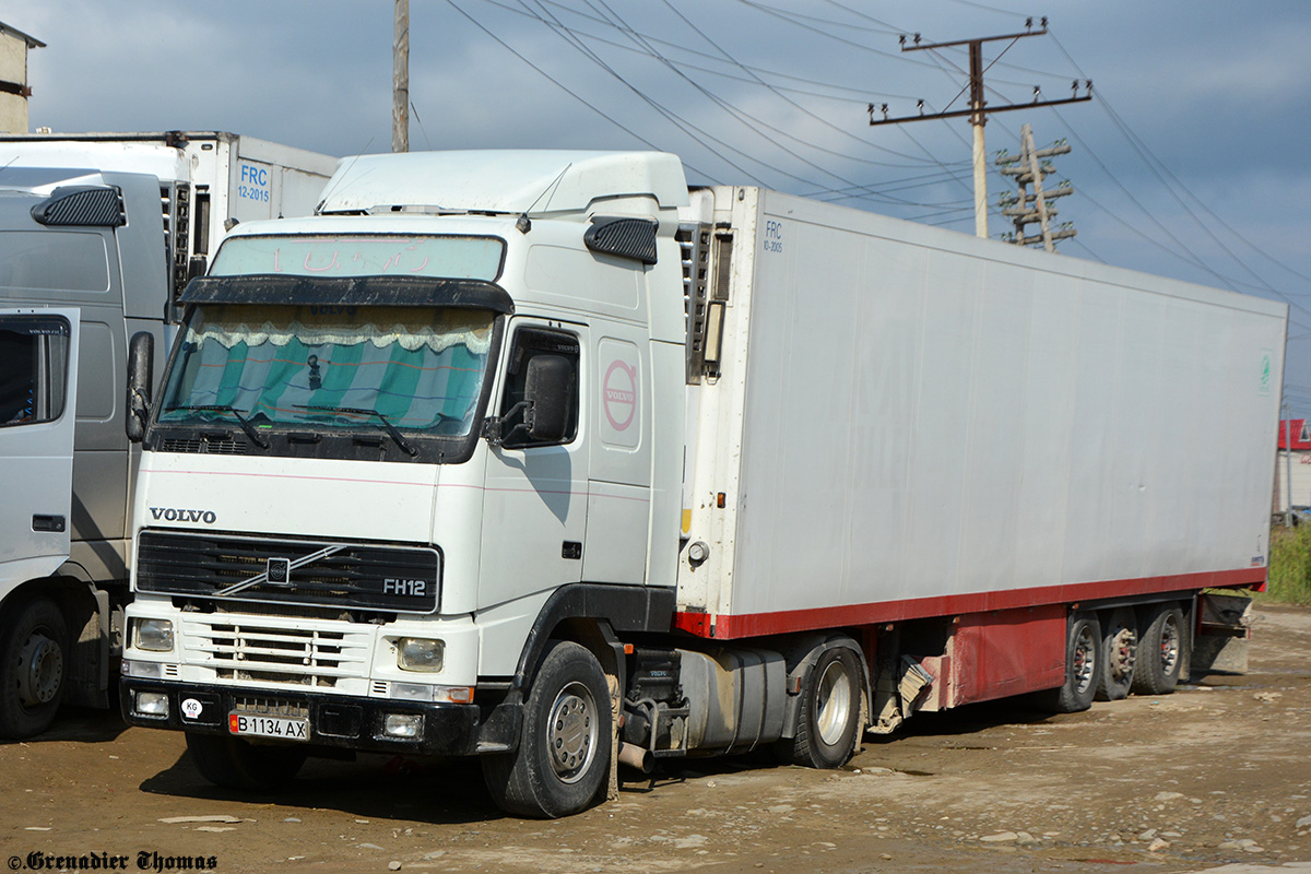 Киргизия, № B 1134 AX — Volvo ('1993) FH-Series