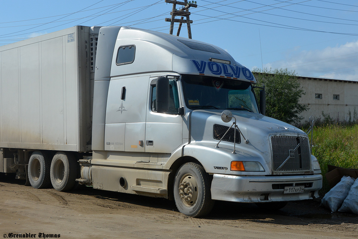 Новосибирская область, № Р 117 КР 54 — Volvo VNL660