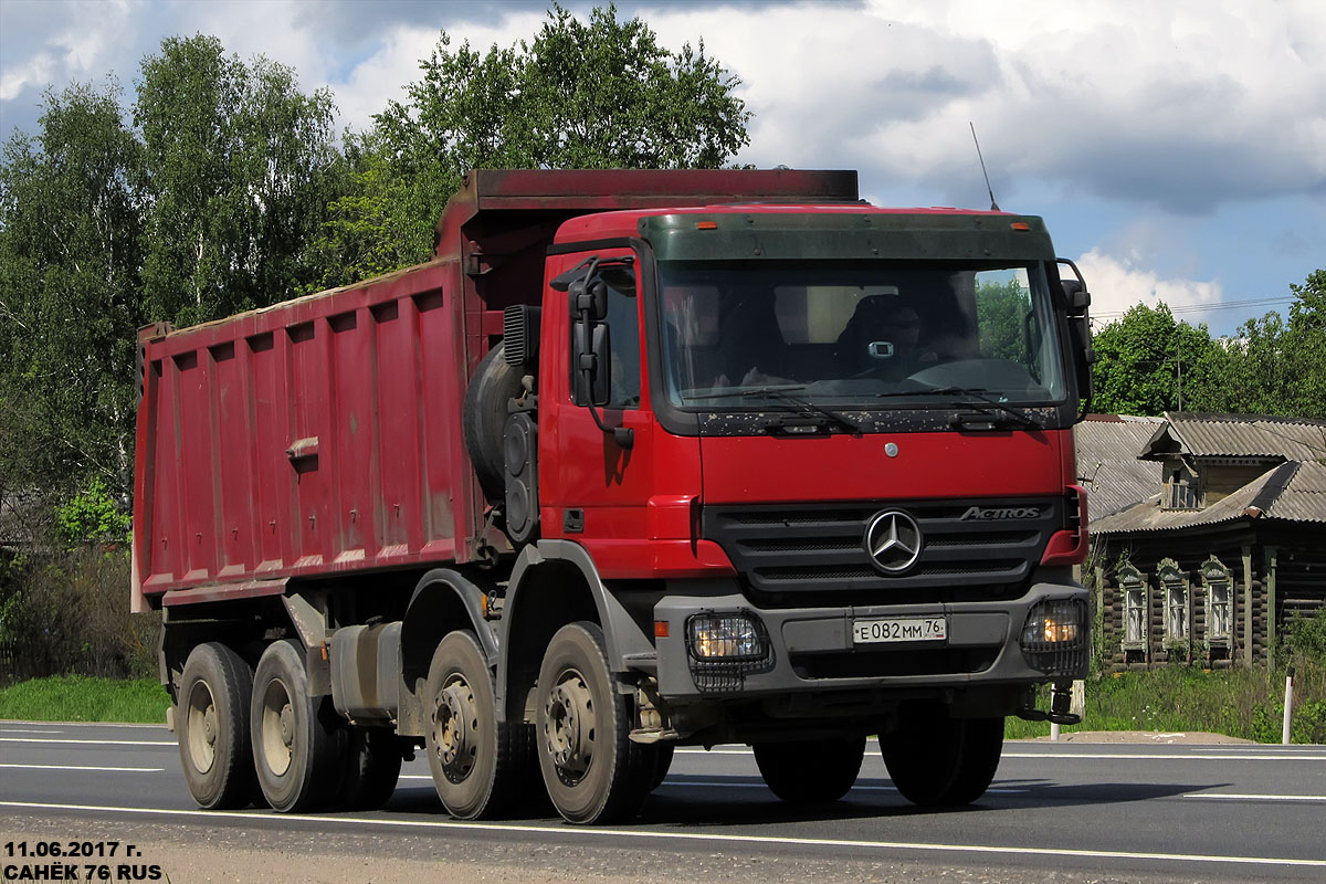 Ярославская область, № Е 082 ММ 76 — Mercedes-Benz Actros ('2003) 4141