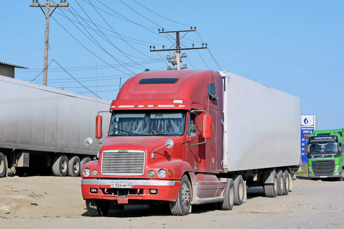 Ленинградская область, № С 134 ММ 47 — Freightliner Century Class